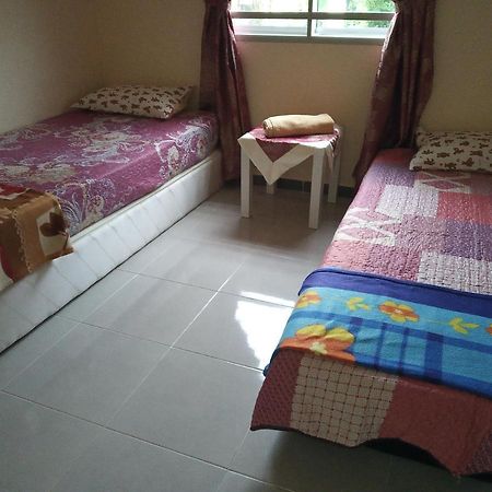 Homestay Abi Άλορ Σταρ Εξωτερικό φωτογραφία