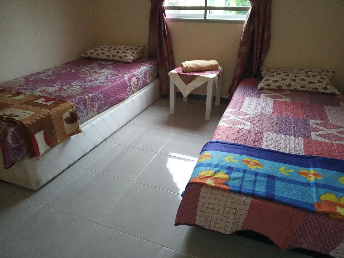 Homestay Abi Άλορ Σταρ Εξωτερικό φωτογραφία